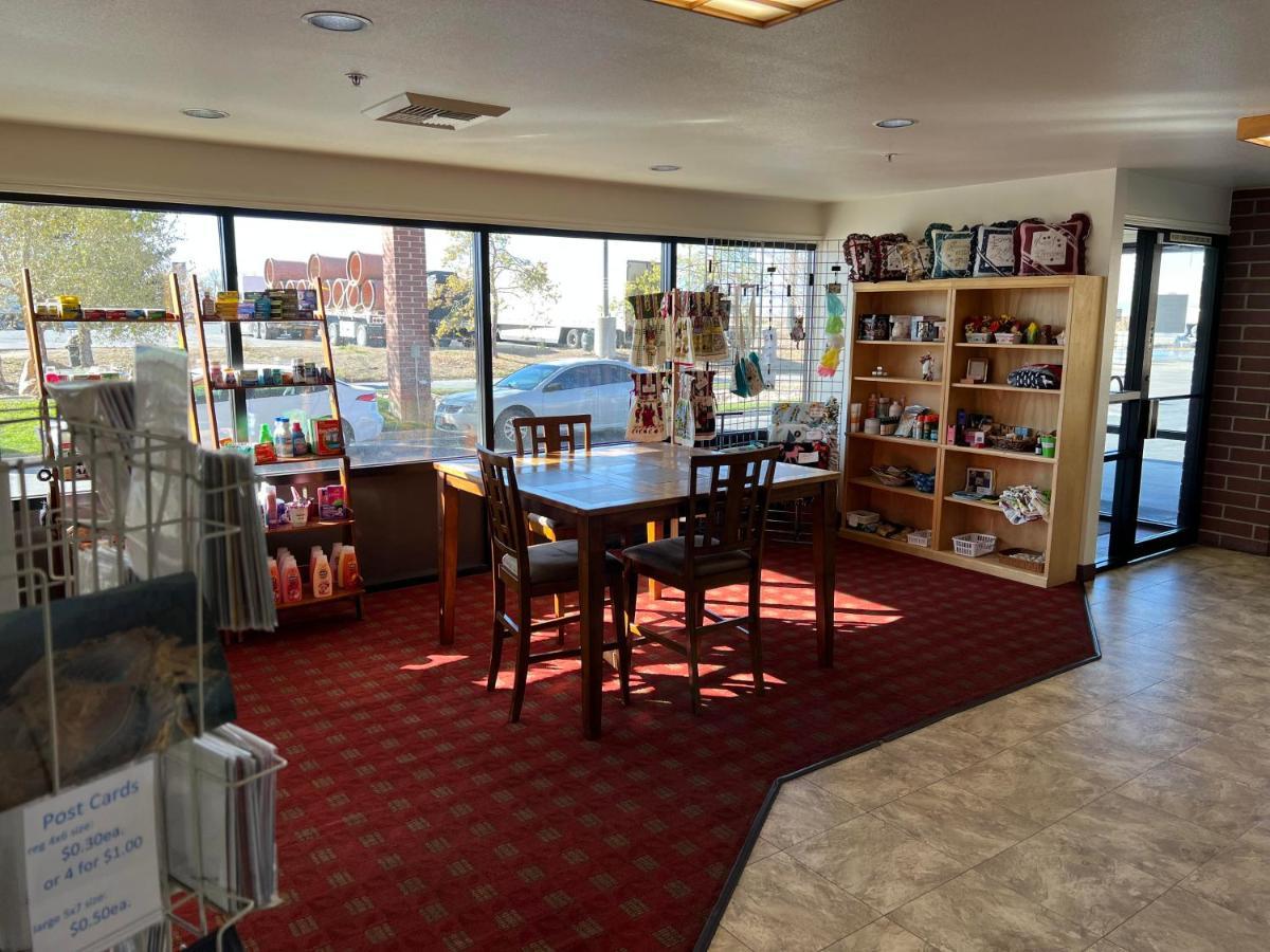 Oquirrh Mountain Inn Tooele Zewnętrze zdjęcie